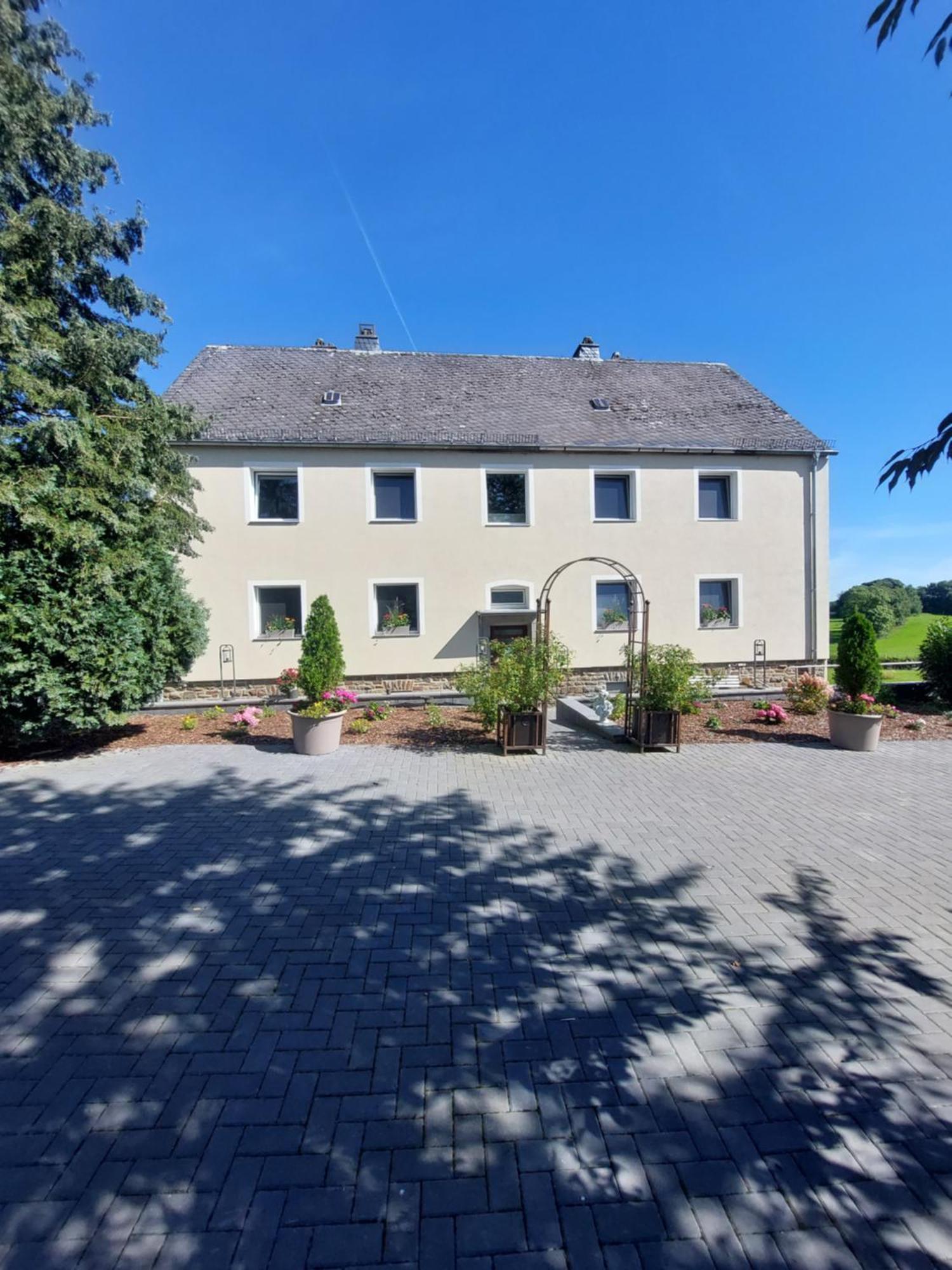 Altes Zollhaus Apartment Hallschlag Exterior photo